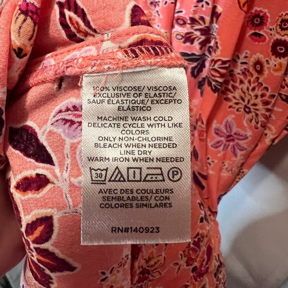 Floral Sleeveless Dress - Picture 6 of 6